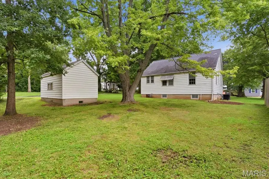 516 W Randle Street, Lebanon, IL 62254 - #3