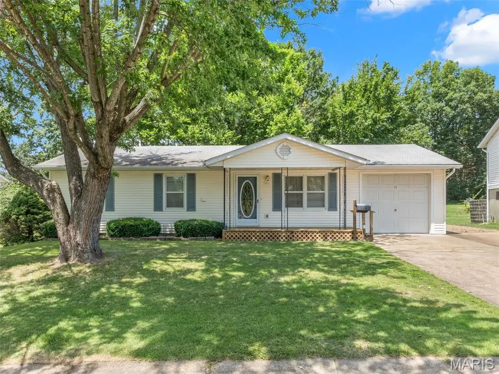 611 W Roosevelt Avenue, Union, MO 63084 - #1