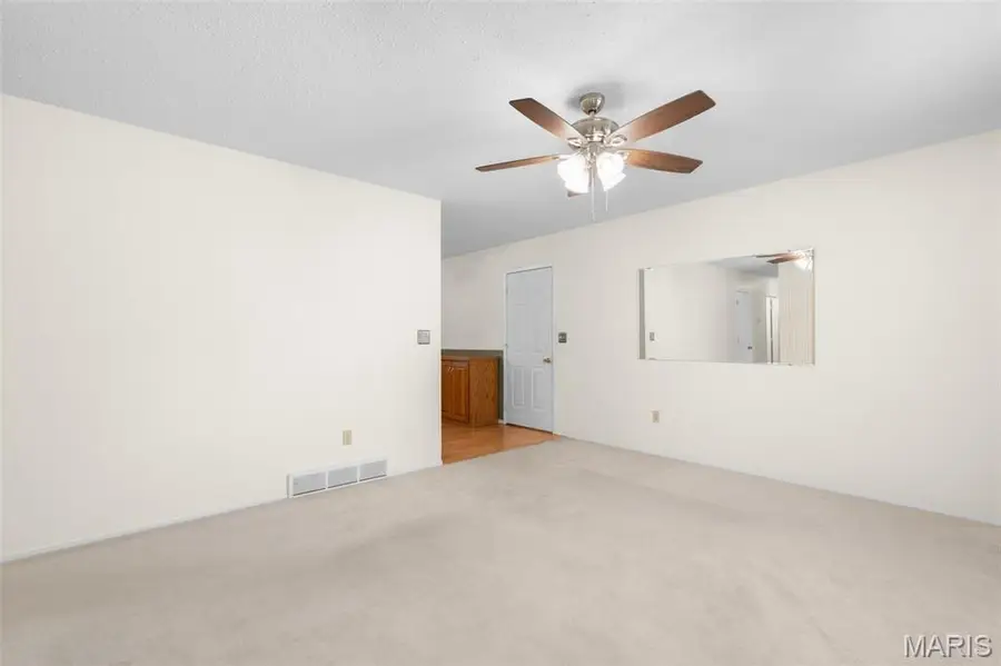 611 W Roosevelt Avenue, Union, MO 63084 - #2