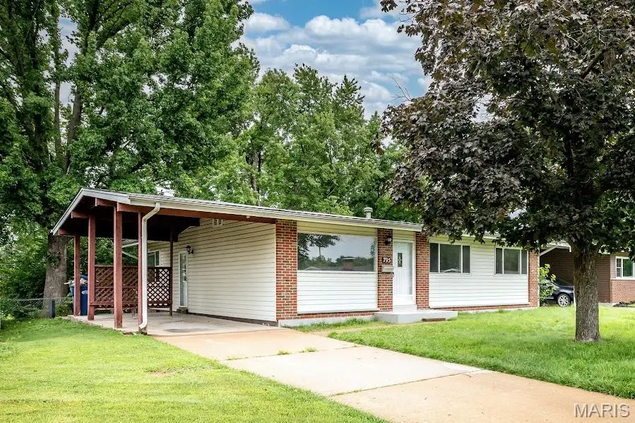 795 Bellarmine Lane, Florissant, MO 63031 - #1