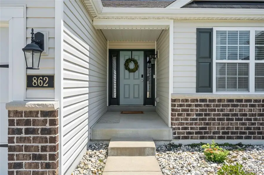 862 Topsfield Drive, Lake Saint Louis, MO 63367 - #3