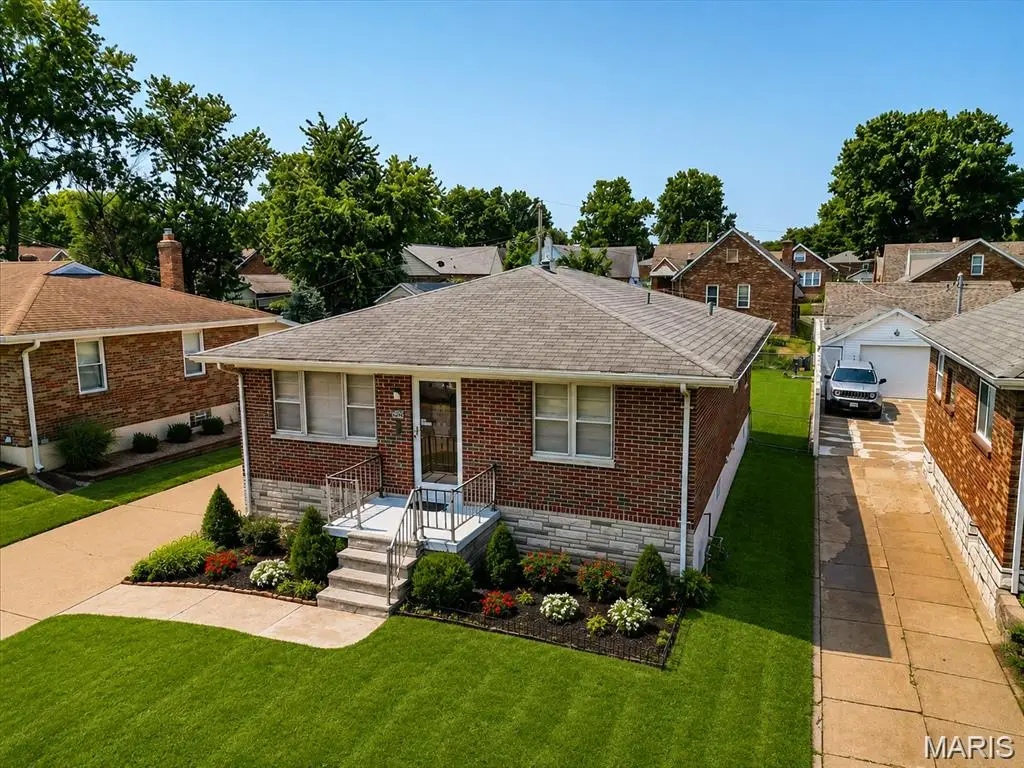 4746 Seibert Avenue, Saint Louis, MO 63123 - #1