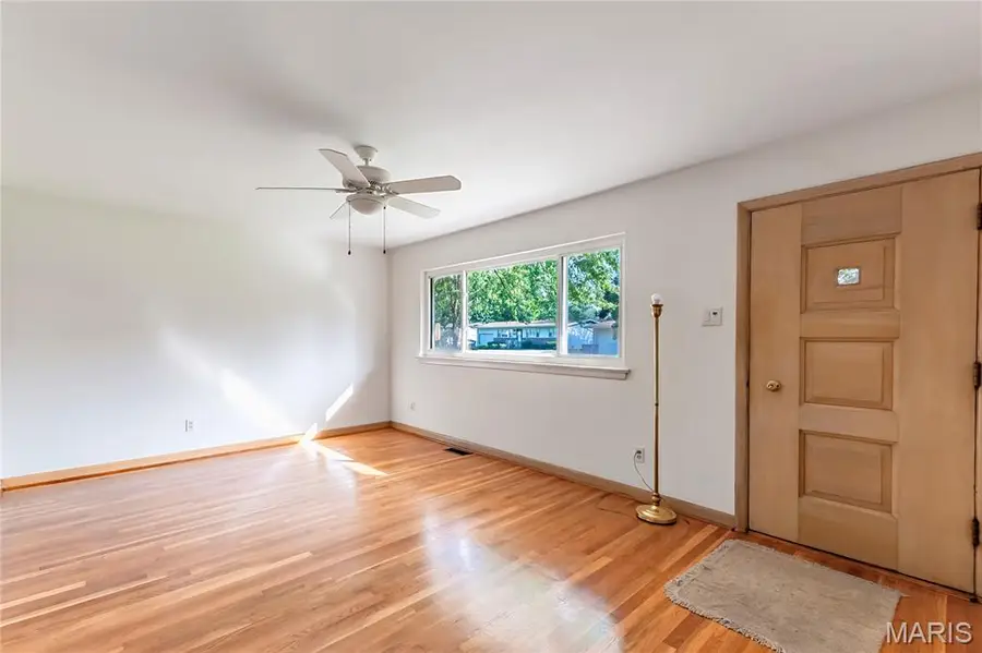 710 Bellarmine Lane, Florissant, MO 63031 - #2