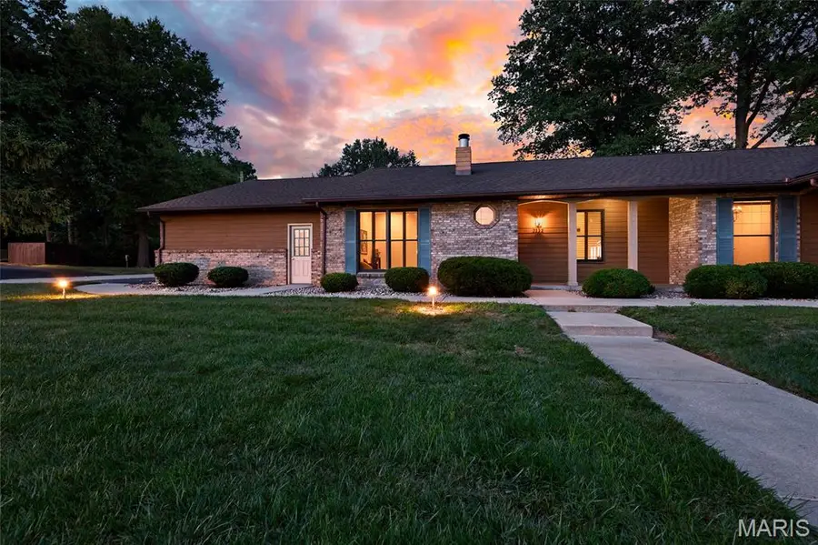 2112 West Boulevard, Belleville, IL 62221 - #2