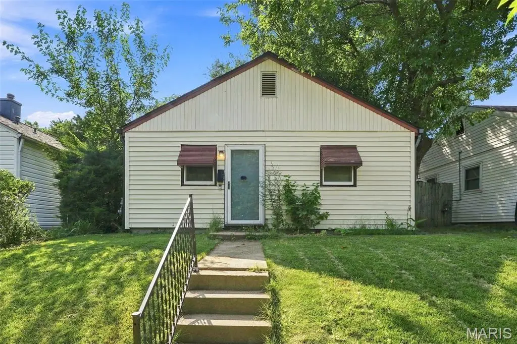 1435 Sproule Avenue, Saint Louis, MO 63139 - #1