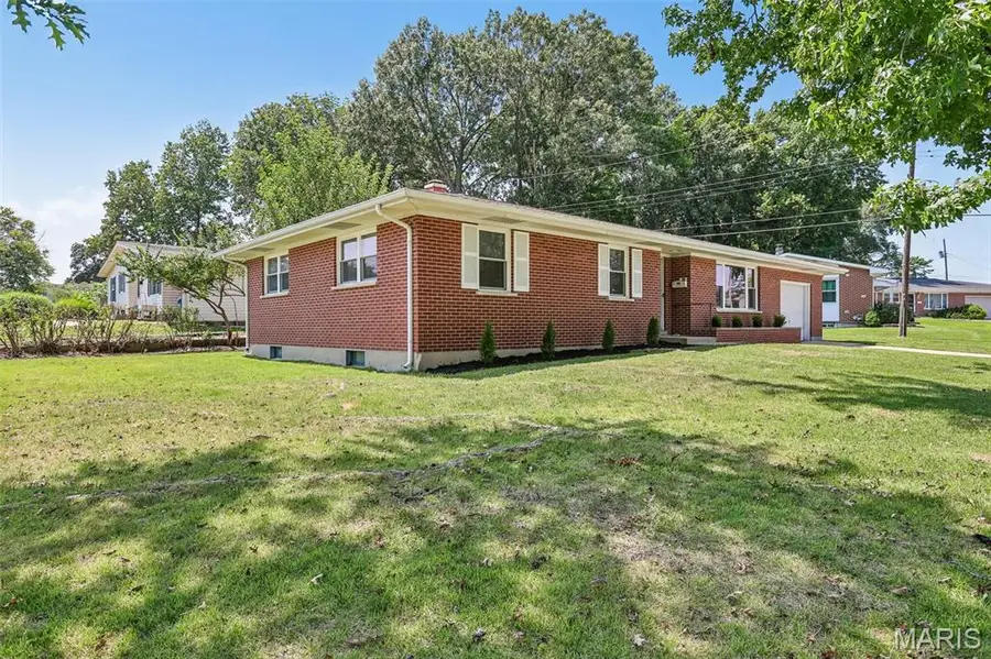 1 Elmwood Court, Saint Charles, MO 63301 - #2