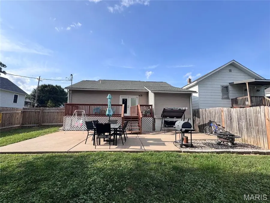 3015 Marsh Avenue, Hannibal, MO 63401 - #2