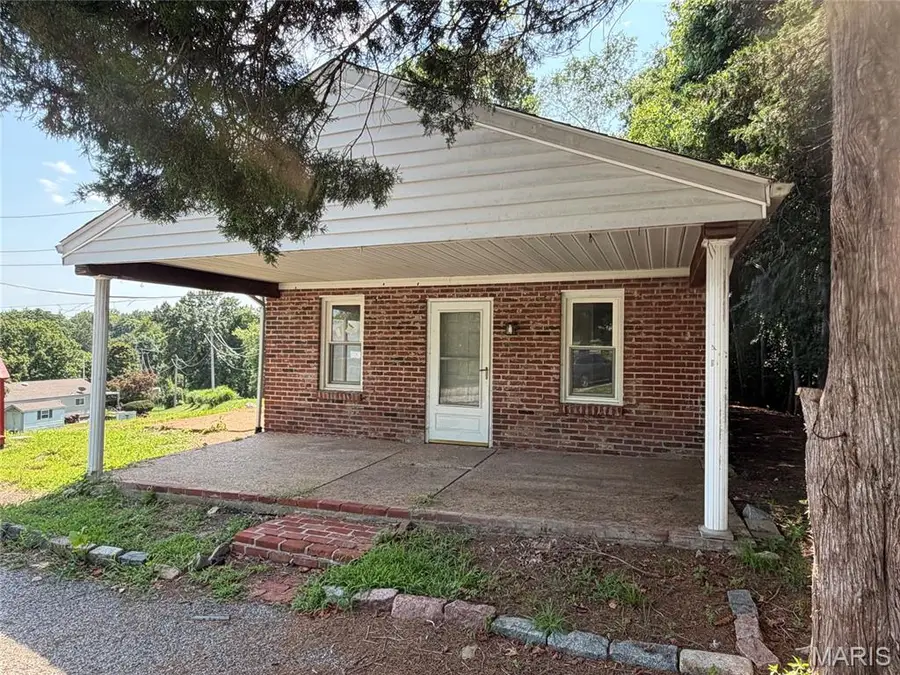 5116 Ringer Road, Saint Louis, MO 63129 - #2