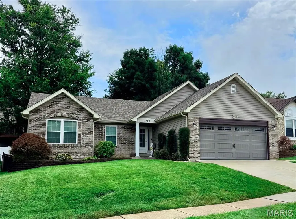 1513 Hawkins Corners Drive, Fenton, MO 63026 - #1