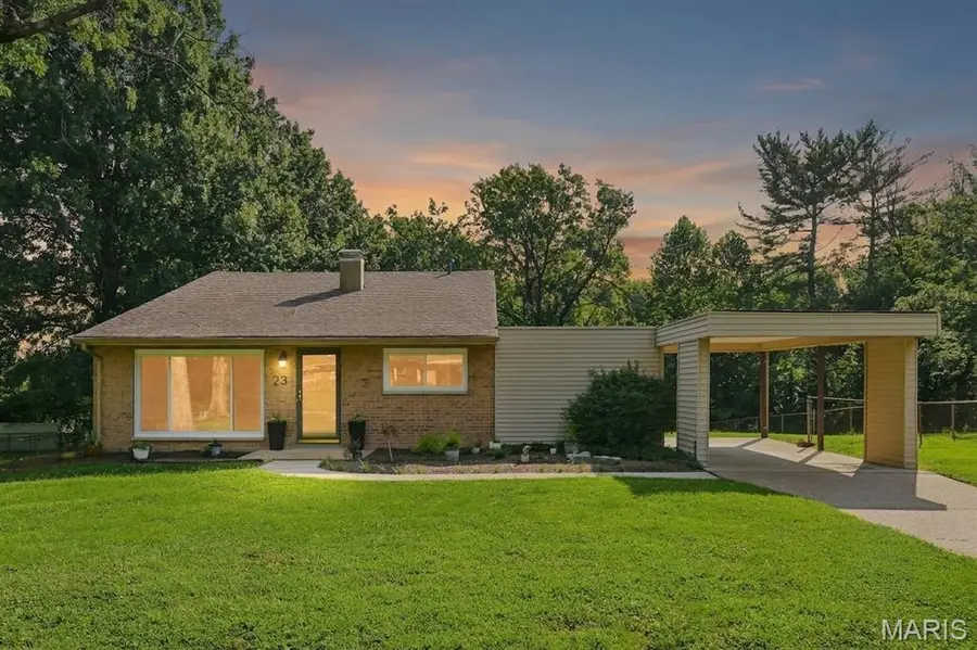 23 Country Squire Lane, Saint Louis, MO 63146 - #2