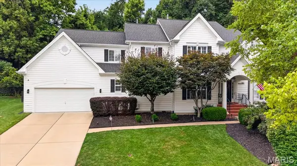 587 Eagle Manor Lane, St Louis, MO 63017