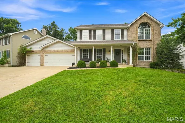 429 Beacon Point Lane, Wildwood, MO 63040