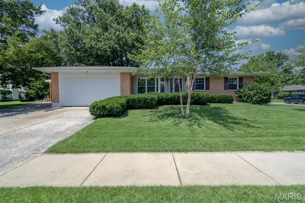 3403 Dekamay Drive, St Louis, MO 63125
