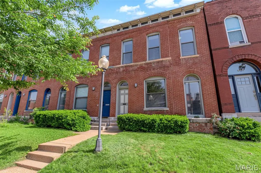 4419 Oakland Avenue, Saint Louis, MO 63110 - #1