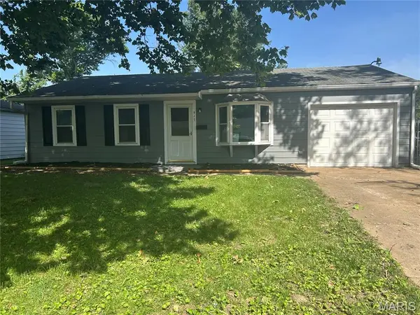 517 Saint Barbara Lane, Cahokia, IL 62206