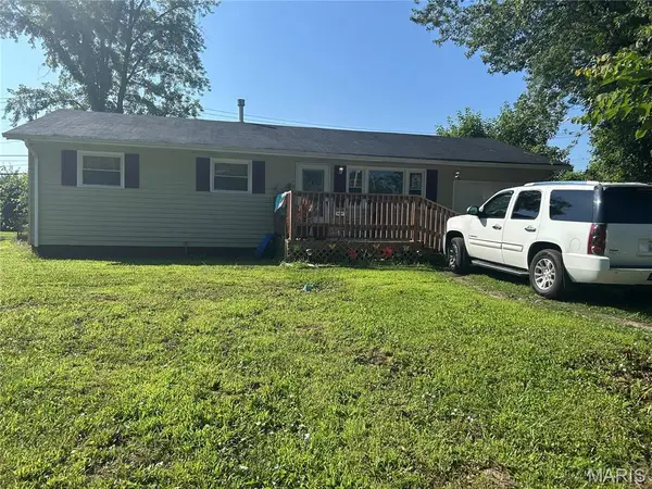 110 Miskell Boulevard, Cahokia, IL 62206