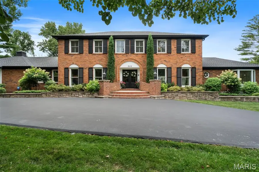 245 Litcheford Court, Creve Coeur, MO 63141 - #3