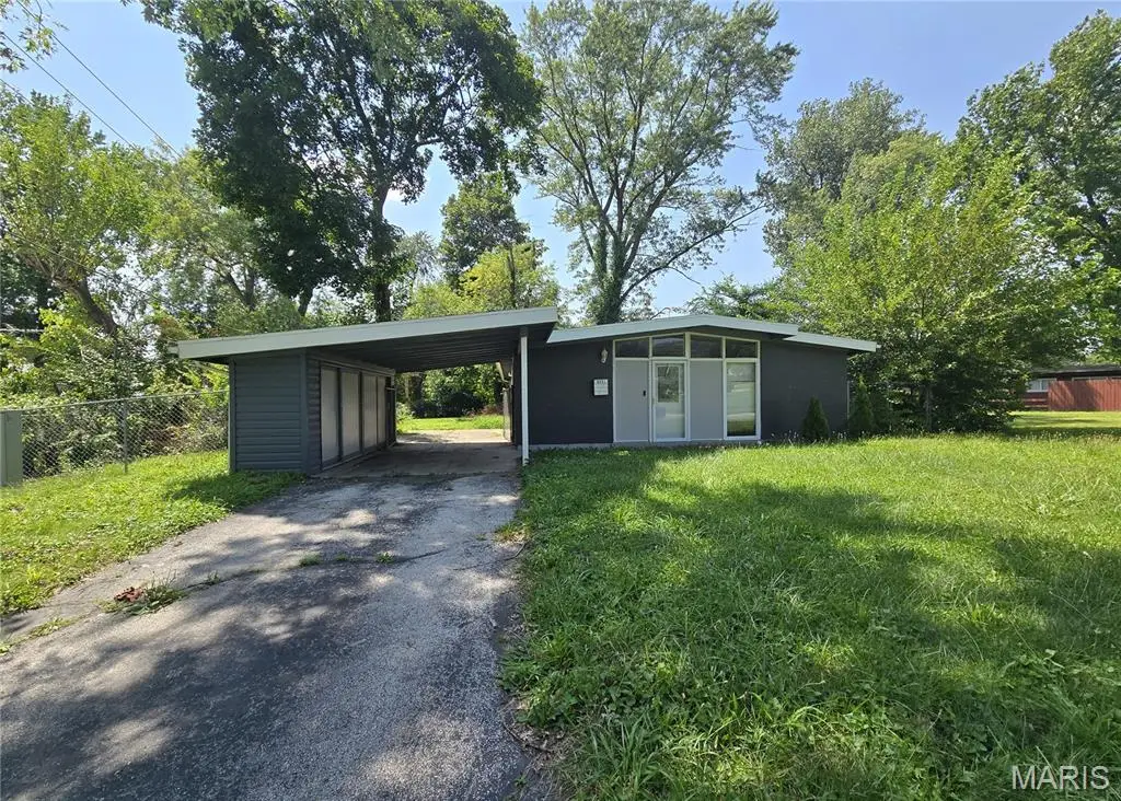 6551 January Avenue, Berkeley, MO 63134 - #1