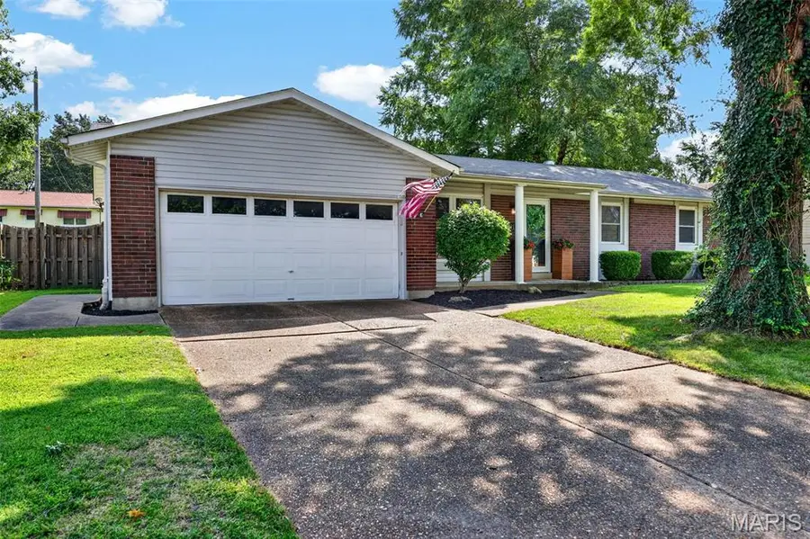 2812 Olde Gloucester Drive, Saint Charles, MO 63301 - #2