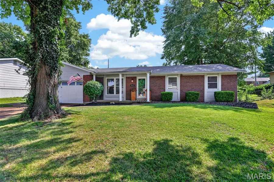 2812 Olde Gloucester Drive, Saint Charles, MO 63301 - #3