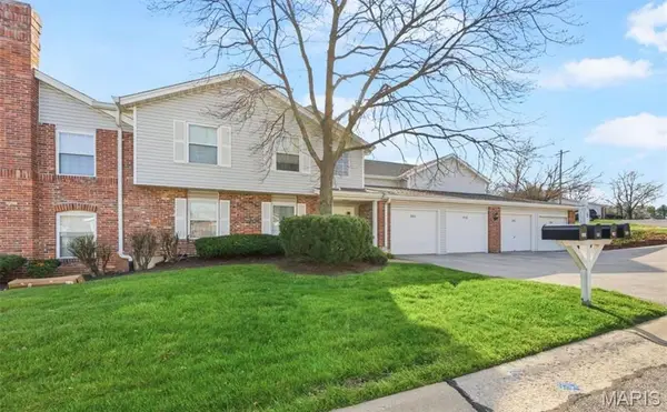 980 Windstream Drive #35, St Peters, MO 63376