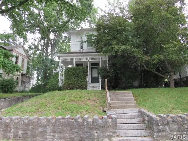 723 Alby Street, Alton, IL 62002