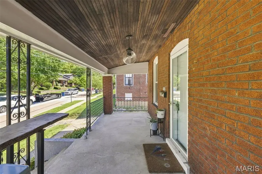 7420 Gayola Place, Saint Louis, MO 63143 - #3