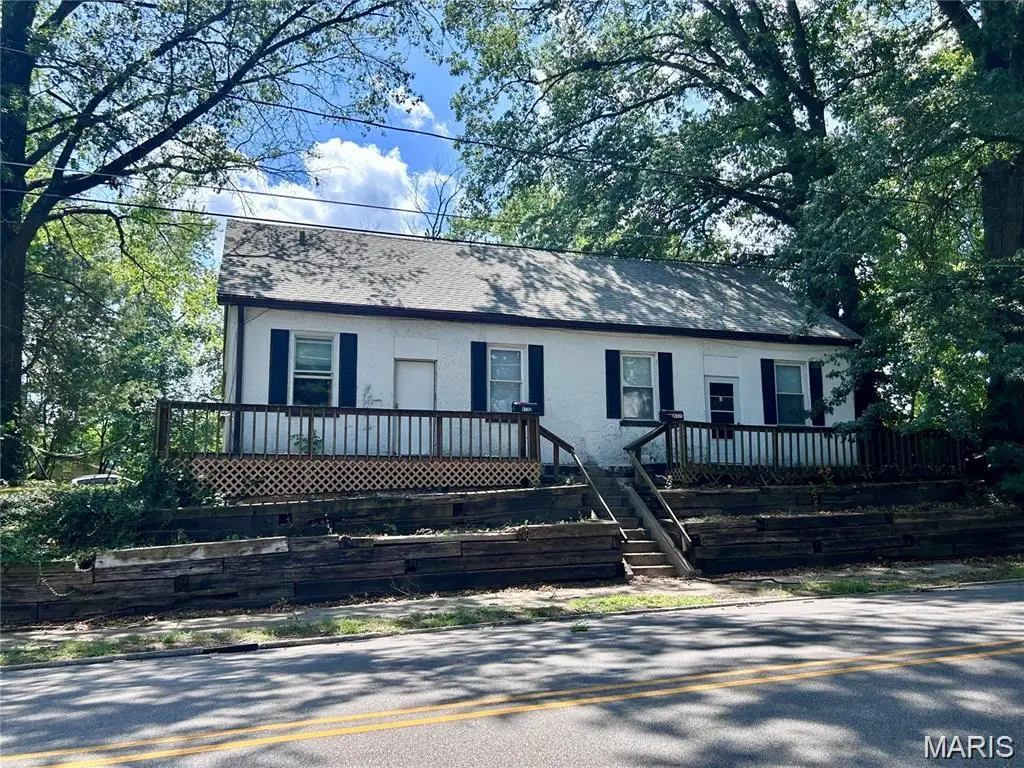 517 Mascoutah Avenue, Belleville, IL 62220 - #1