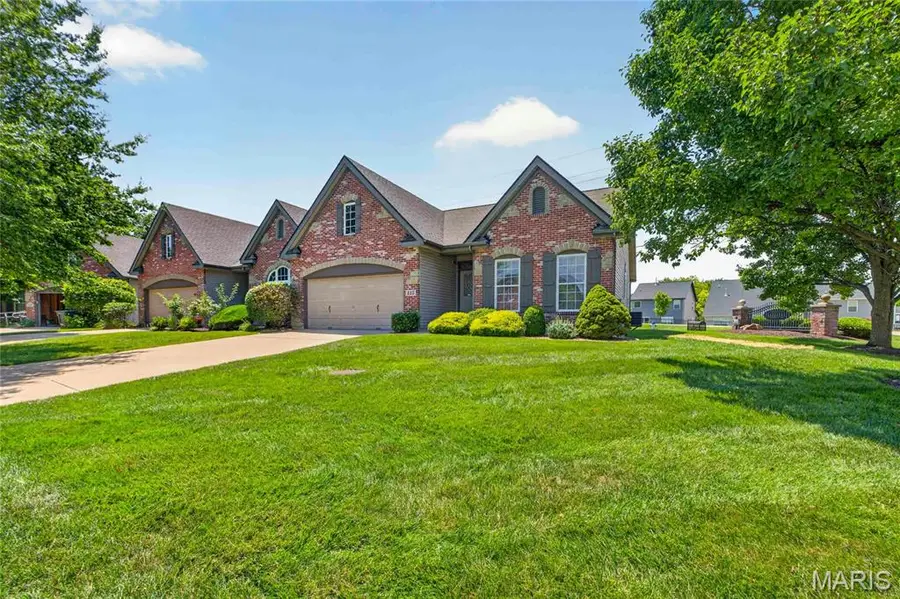 115 Long And Winding Road, Saint Peters, MO 63376 - #2