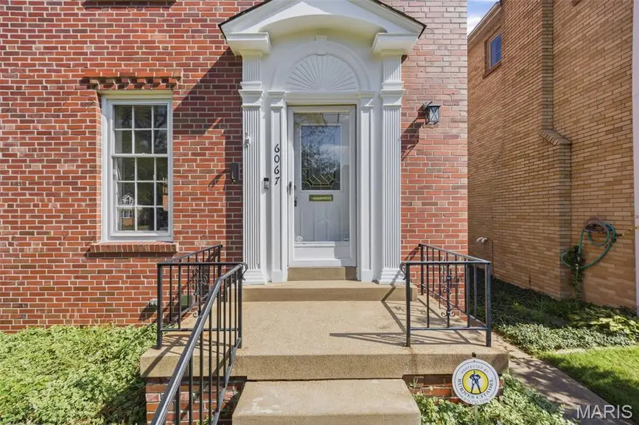 6067 Lansdowne Avenue, Saint Louis, MO 63109 - #2