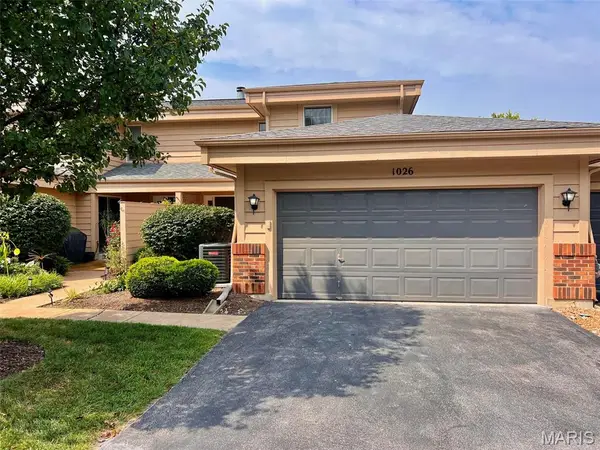 1026 Claytonbrook Drive, Ballwin, MO 63011