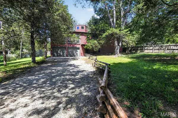 751 S Farm 197, Springfield, MO 65809