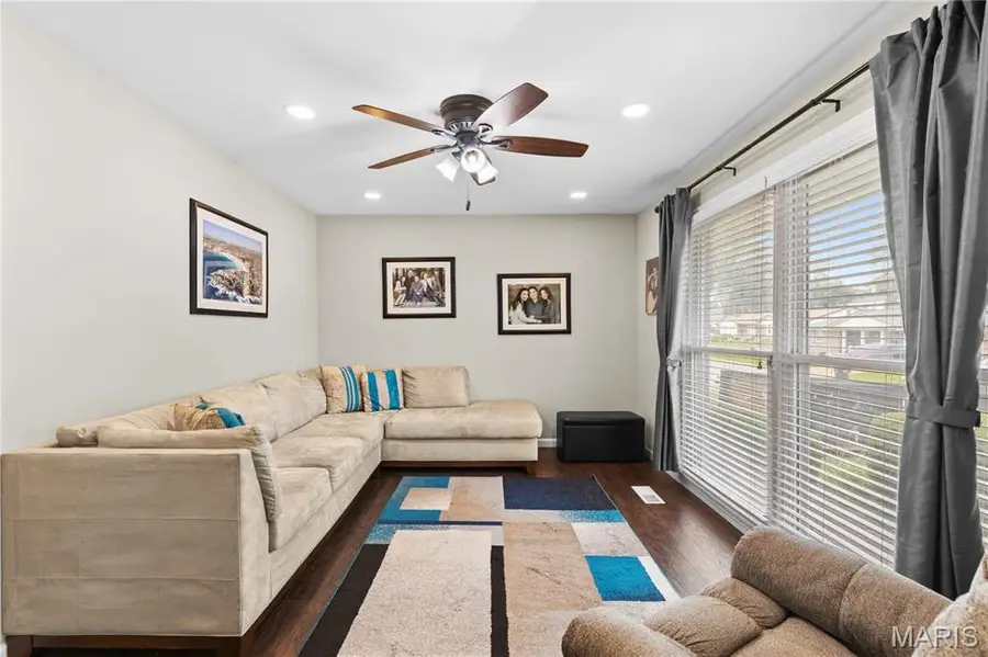 8047 Amherst Avenue, University City, MO 63130 - #3