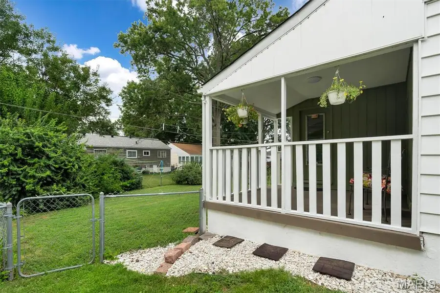 8223 Marvale Lane, Affton, MO 63123 - #3