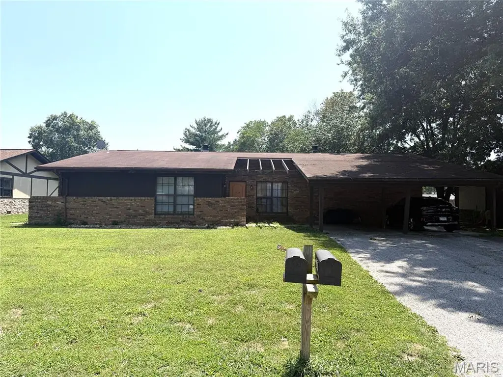 112 Kingsway Drive, Belleville, IL 62226 - #1