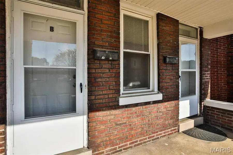 3027 Magnolia Avenue, Saint Louis, MO 63118 - #3
