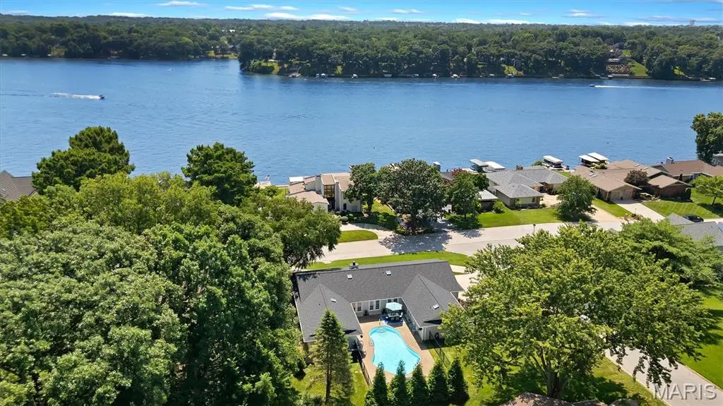 11 Rue Grand Drive, Lake Saint Louis, MO 63367 - #1