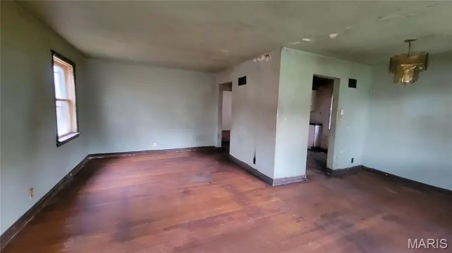8525 Appleton Drive, University City, MO 63132 - #3