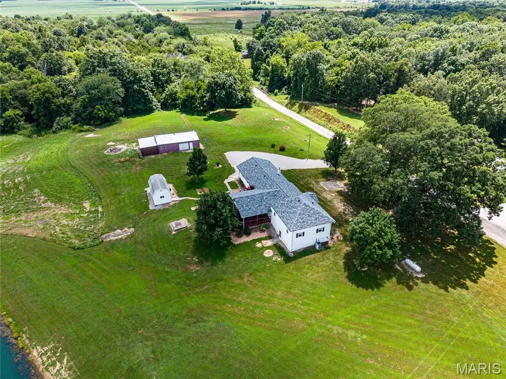 4022 Landmark Road, Iuka, IL 62849 - #1