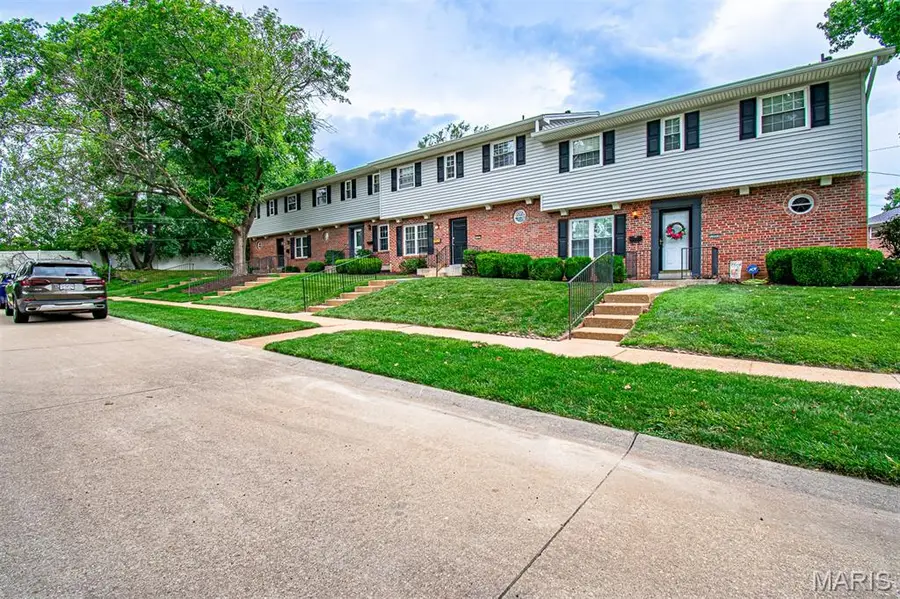 13261 Cochero Drive, Saint Louis, MO 63141 - #2