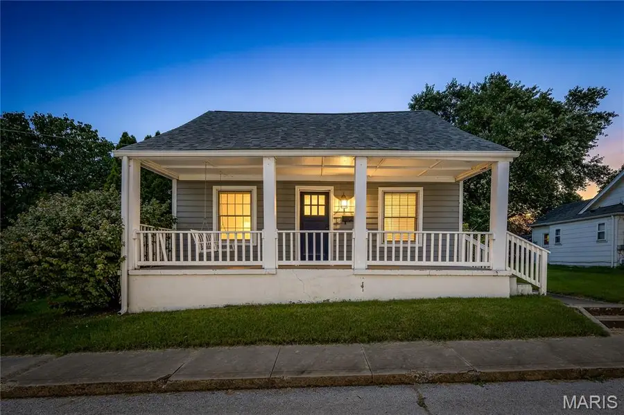 499 Roberts Street, Ste Genevieve, MO 63670 - #2