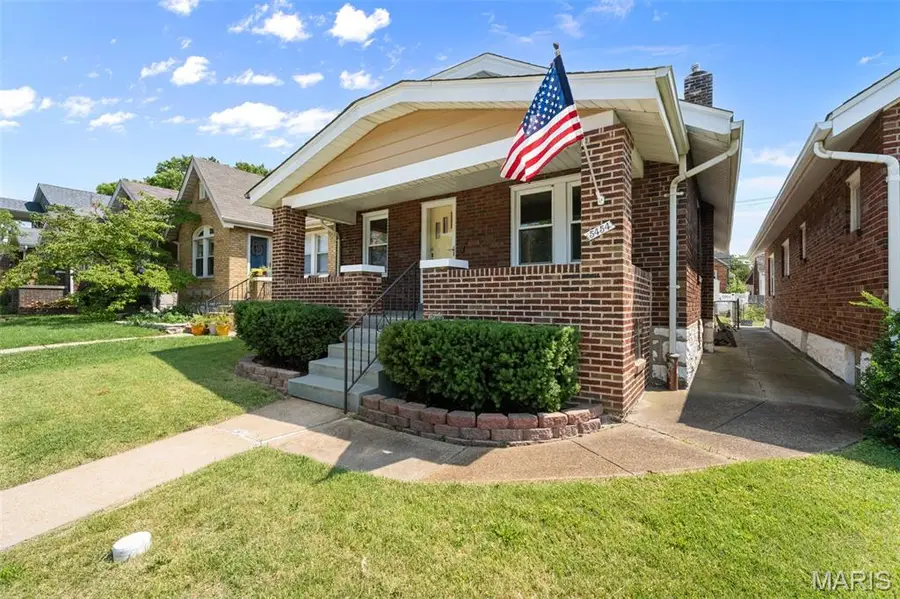 5454 Pernod Avenue, Saint Louis, MO 63139 - #3