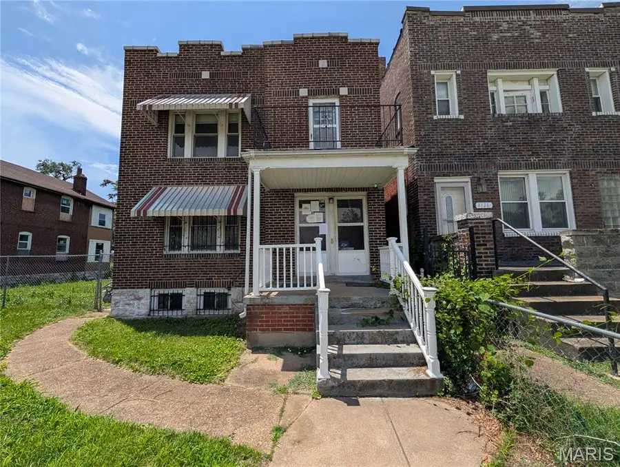 4124 W Belle Place, Saint Louis, MO 63108 - #2