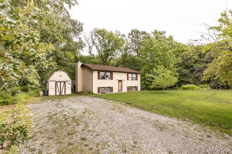10609 Town Hall Road, Mascoutah, IL 62258 - #2