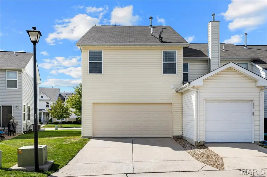 207 Countryshire Drive, Ofallon, MO 63367 - #2