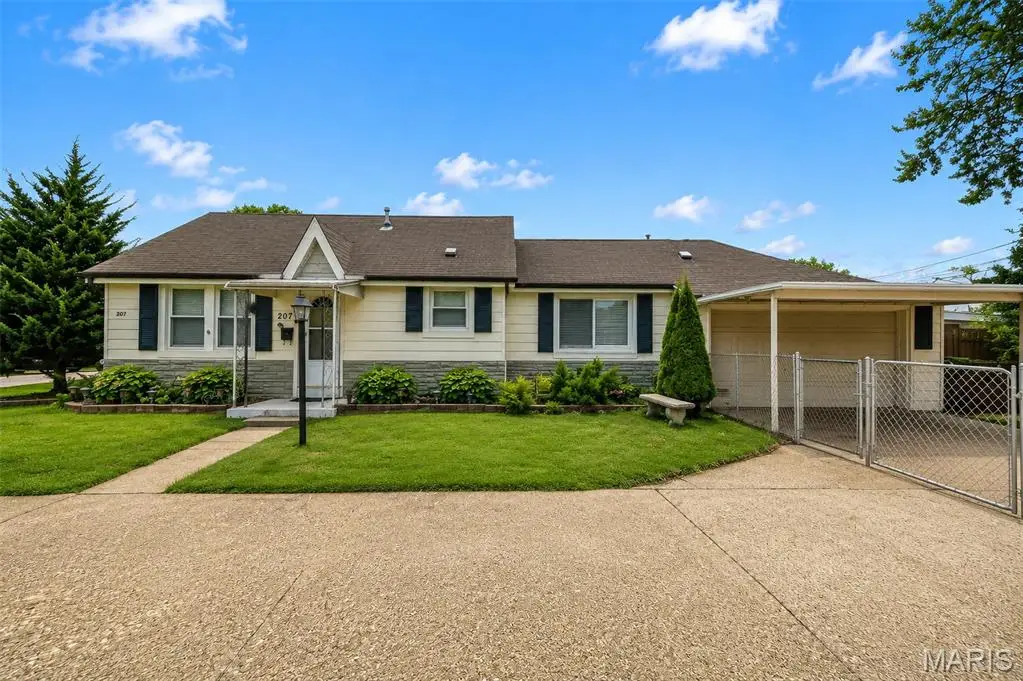 207 Marilyn Estates Drive, Saint Louis, MO 63123 - #1