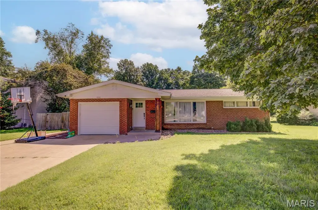 922 Hawthorn Drive, Sikeston, MO 63801 - #1