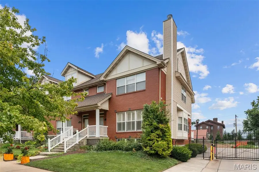 5416 Delmar Boulevard, Saint Louis, MO 63112 - #3