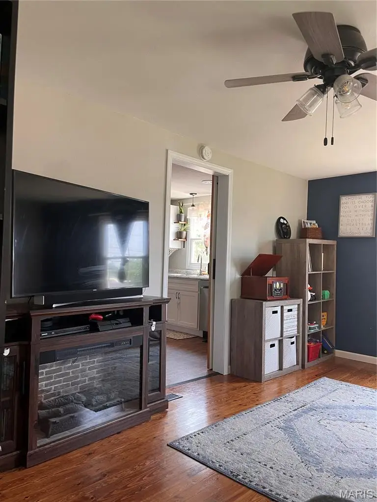 1102 N Washington Street, Farmington, MO 63640 - #2