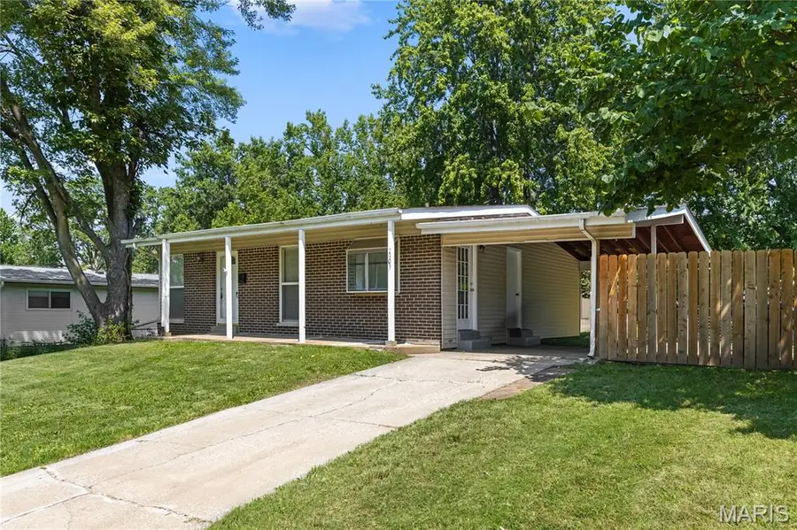1105 Apache Drive, Florissant, MO 63033 - #3